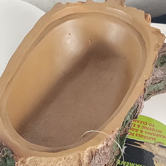 Komodo Realistic Decor Reptile and Fish Tank Hygenic Forest Hiding Den Ornament - Picture 13 of 16